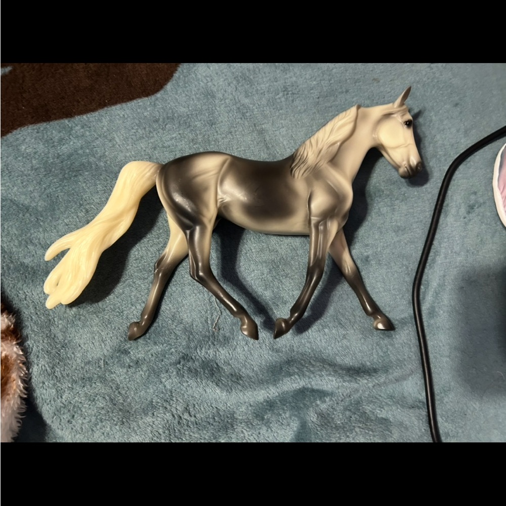 BREYER HORSE